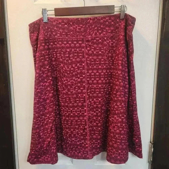 Mountain Hardwear Dresses & Skirts - Mountain Hardwear Women's Sporty Skirt - Vibrant Pink Pattern- Pockets- size XL